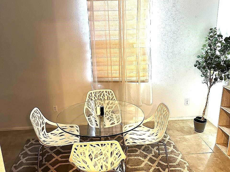 250 Paseo Bravo - Photo 7 of 17