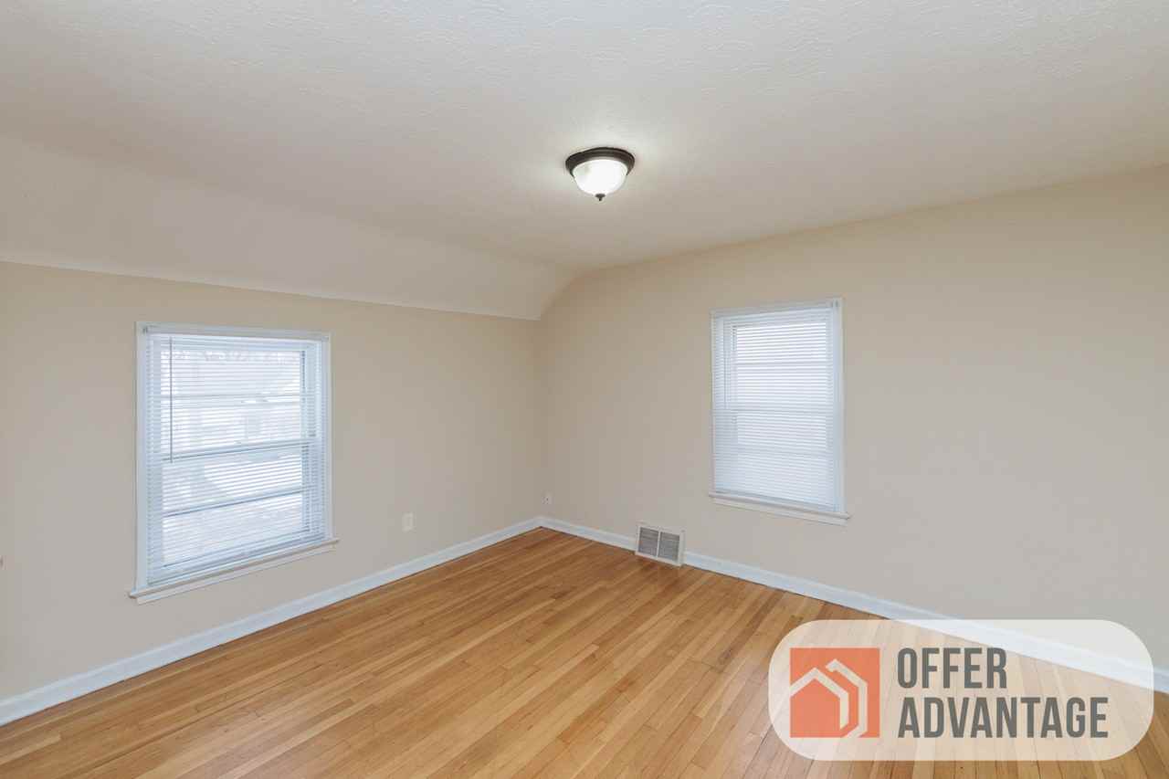 12404 Willard Ave - Photo 7 of 10
