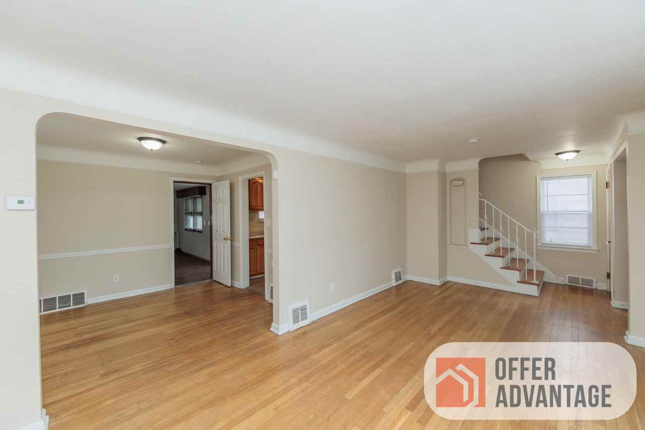 12404 Willard Ave - Photo 2 of 10