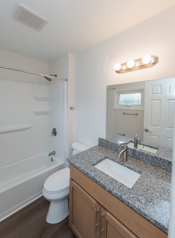 21870 Ball Ave - Photo 3 of 10