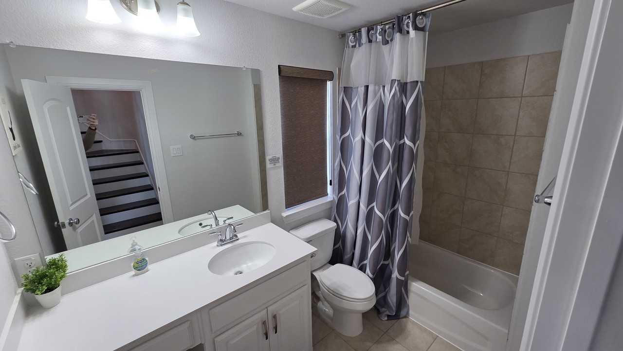 1112 Maverick Dr - Photo 7 of 38