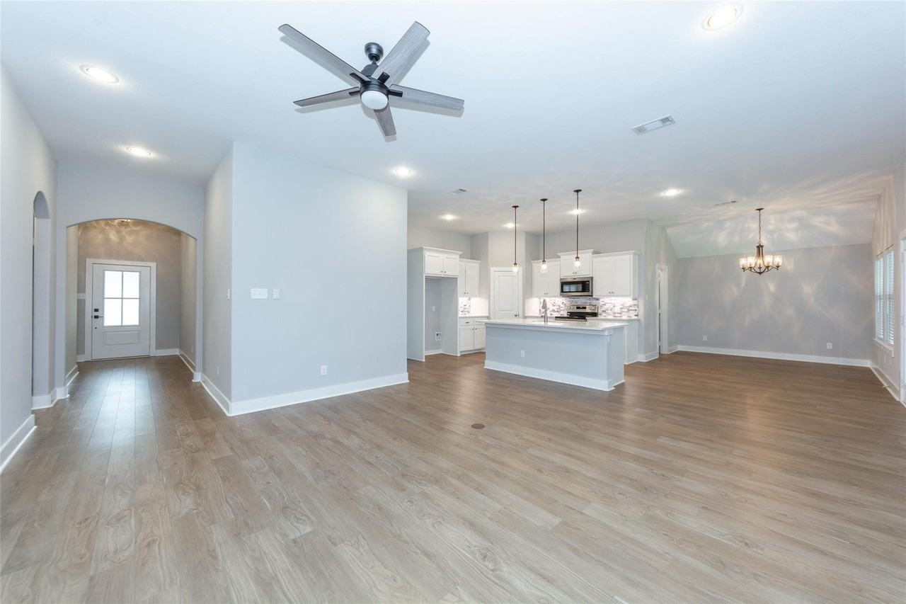 5007 Peacock Ln - Photo 6 of 10