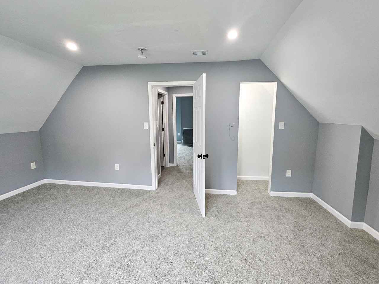 539 Marie Ave - Photo 3 of 43