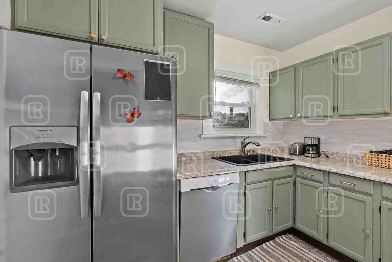 3903 N Jefferson St - Photo 4 of 22