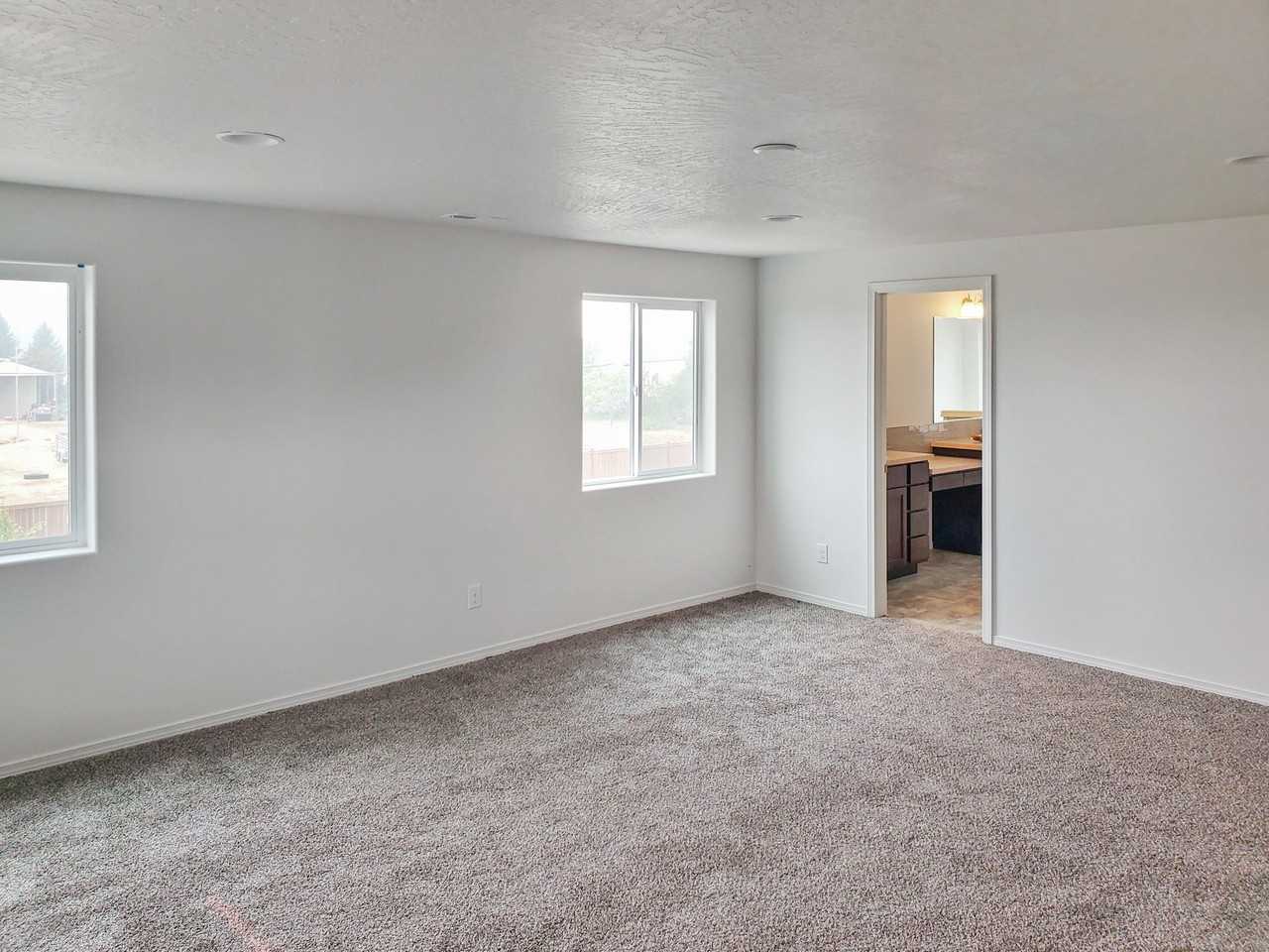 4026 N Arrowleaf Loop - Photo 3 of 23