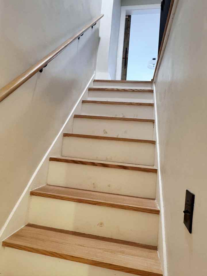 1880 E Broad St - Photo 5 of 29