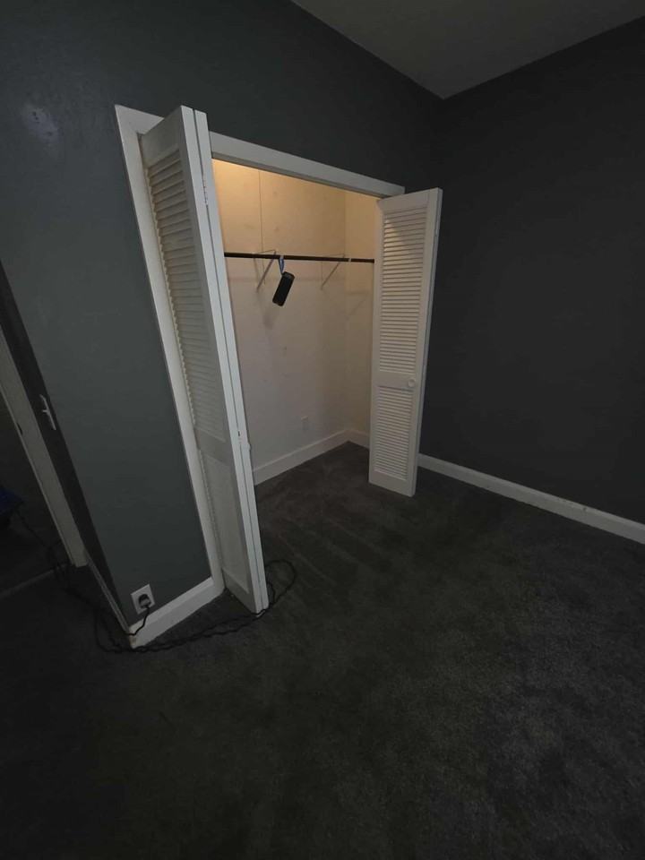 3917 Homewood Ave #LWR - Photo 5 of 19