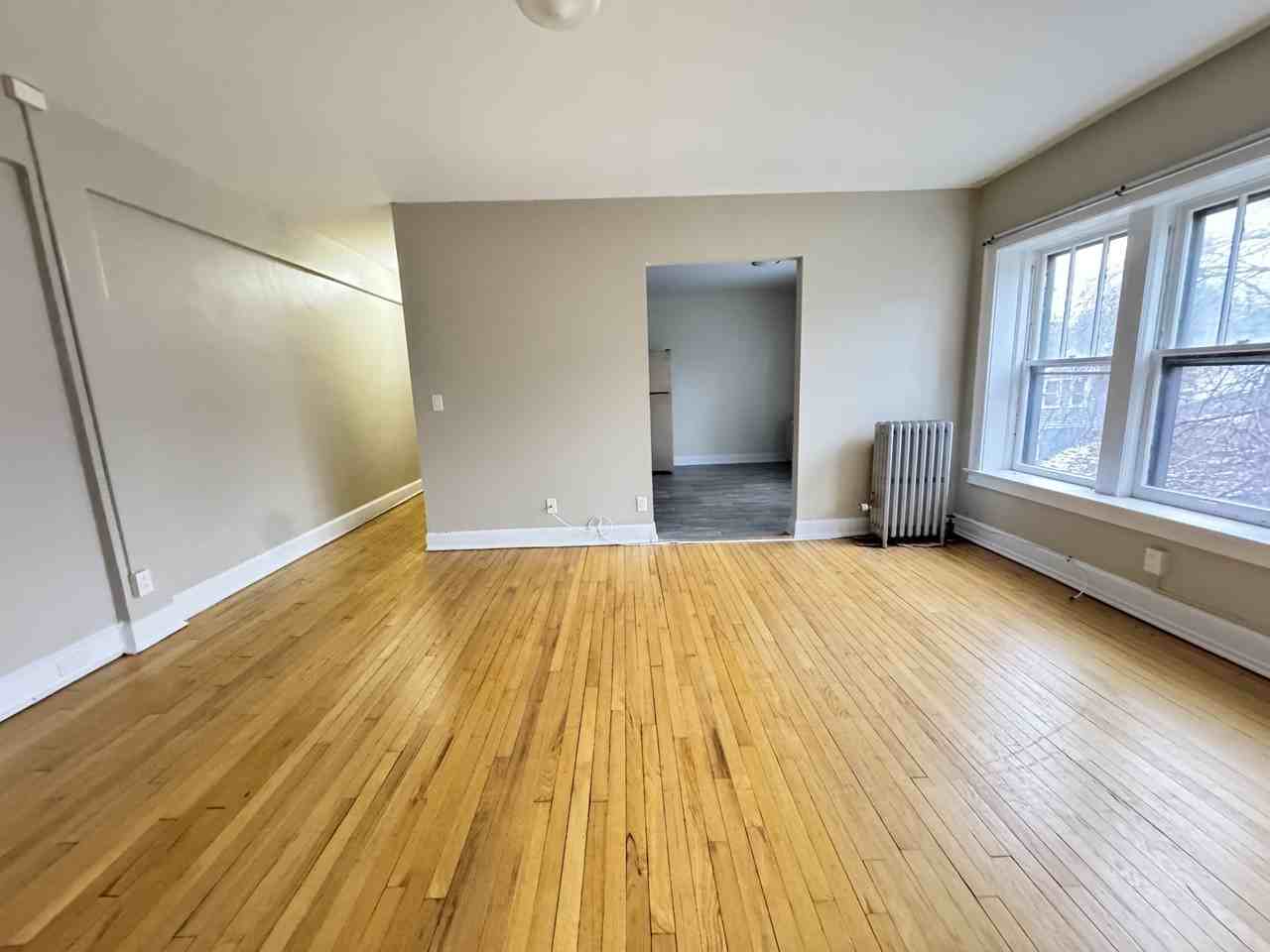 409 Stolp Ave #202 - Photo 7 of 20