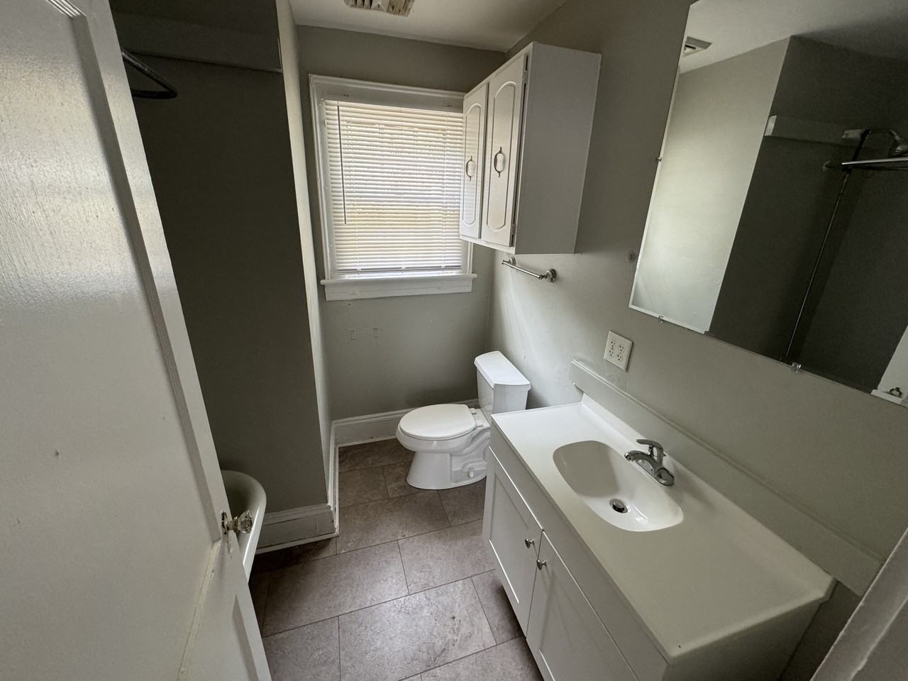 709 Jackson St - Photo 4 of 8