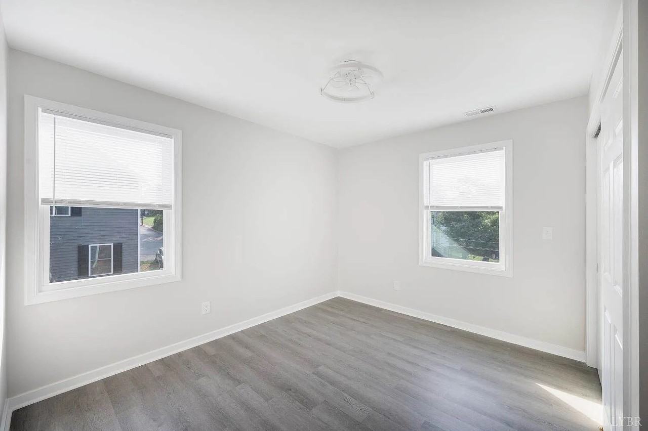 1209 16th St - Photo 2 of 29