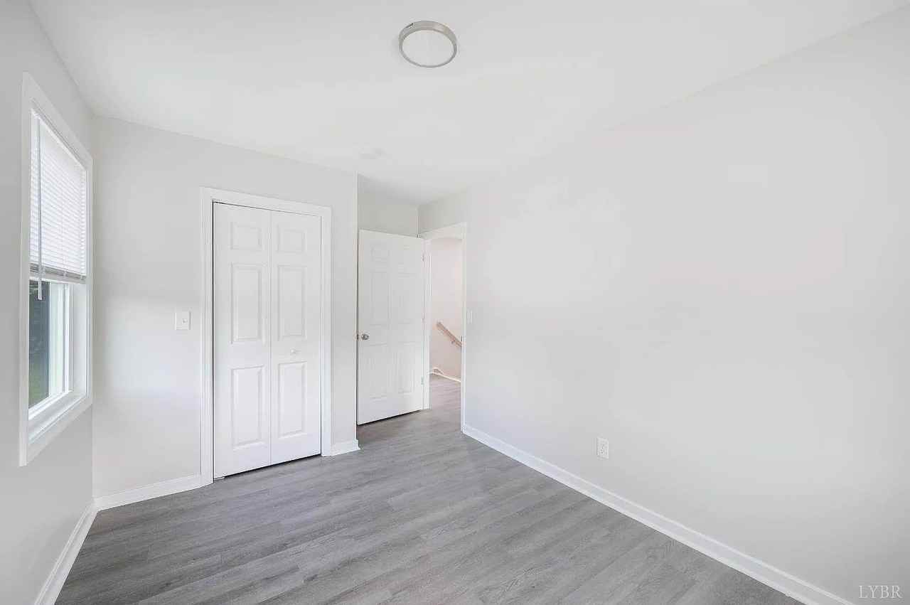 1209 16th St - Photo 7 of 29