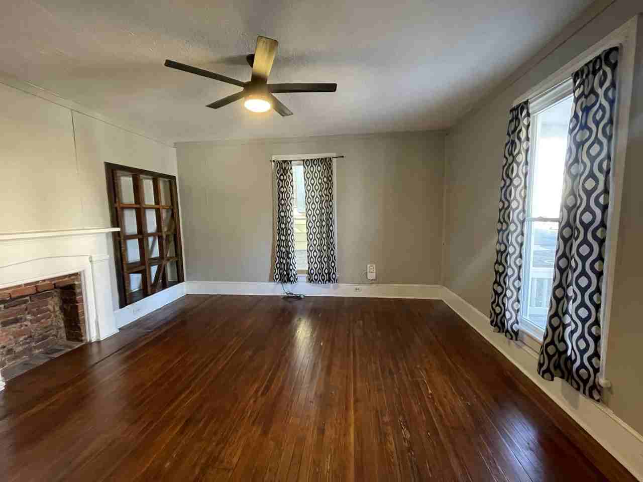 1110 11th St - Photo 2 of 19
