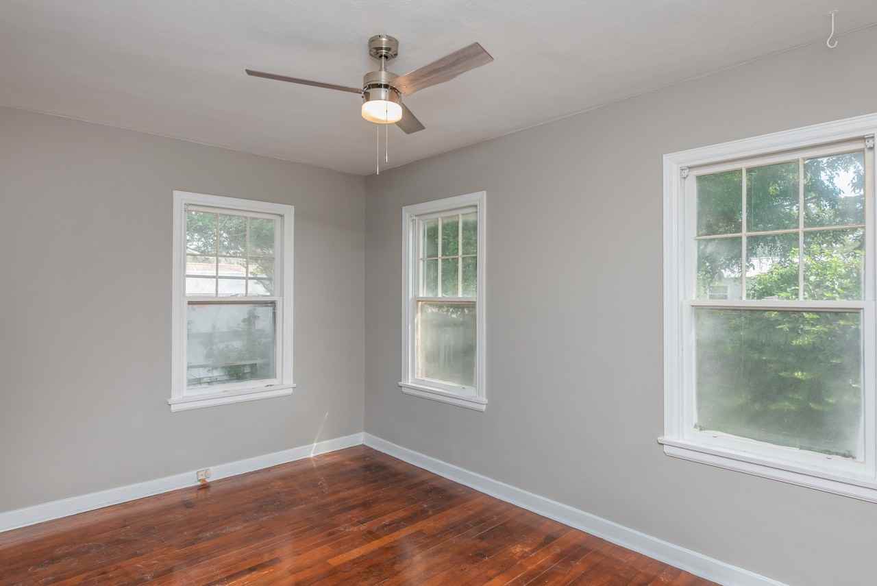 225 Bryant Rd - Photo 2 of 21