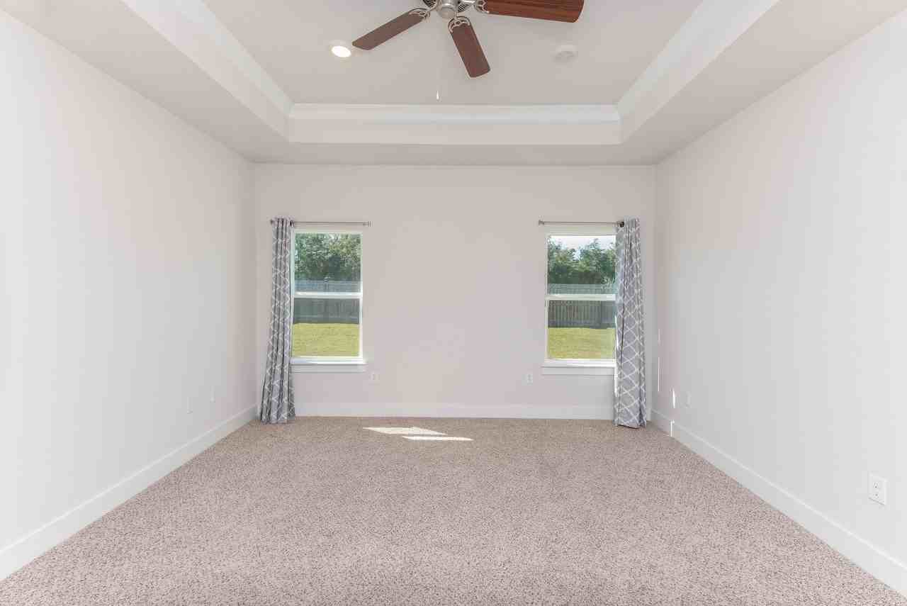 10629 Davenport Loop - Photo 7 of 31