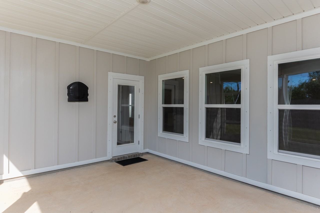 10629 Davenport Loop - Photo 4 of 31