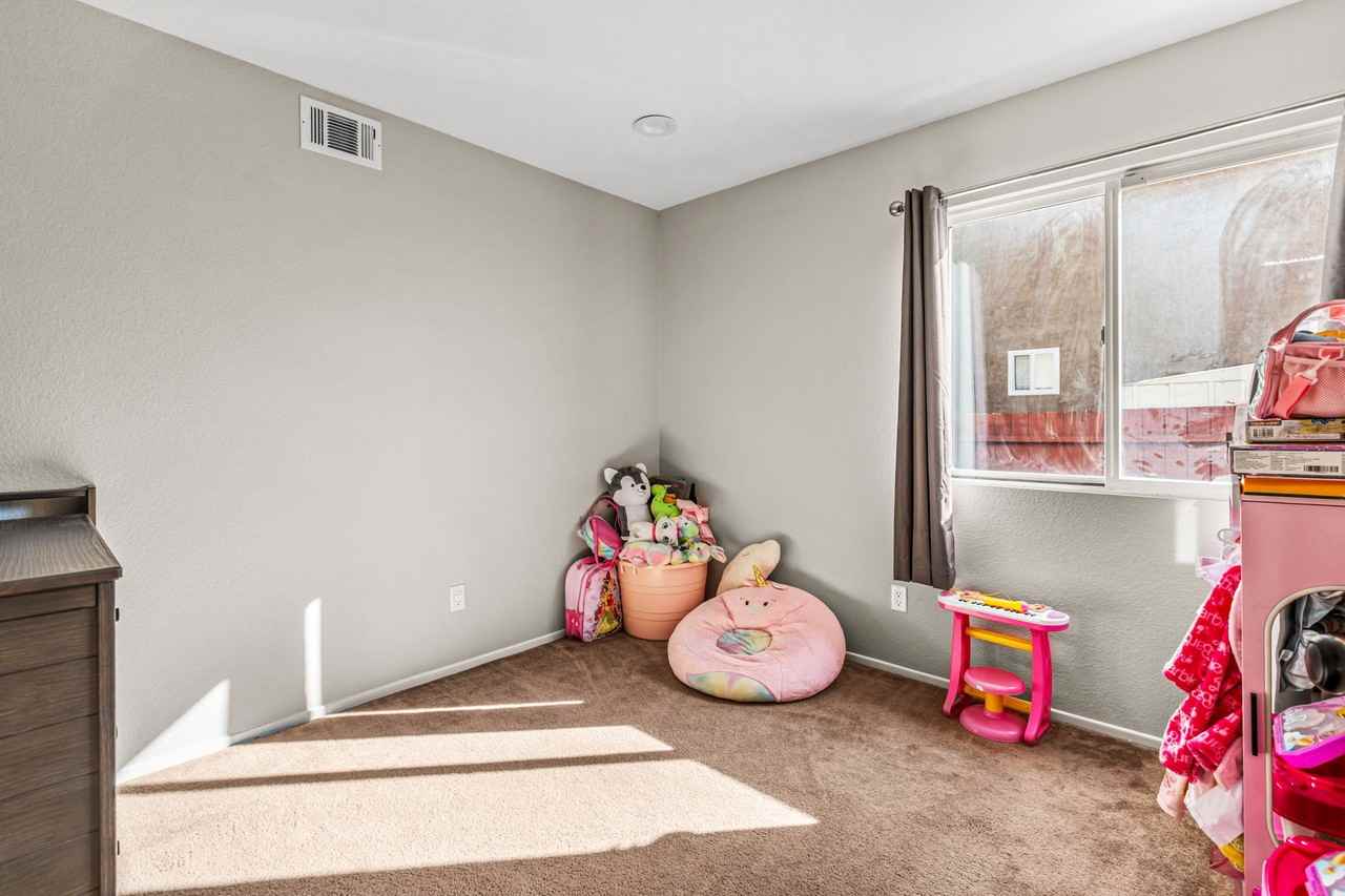 44570 Johnston Dr - Photo 2 of 19