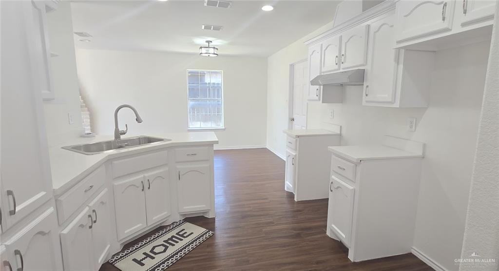 2415 Heather Ave - Photo 2 of 20