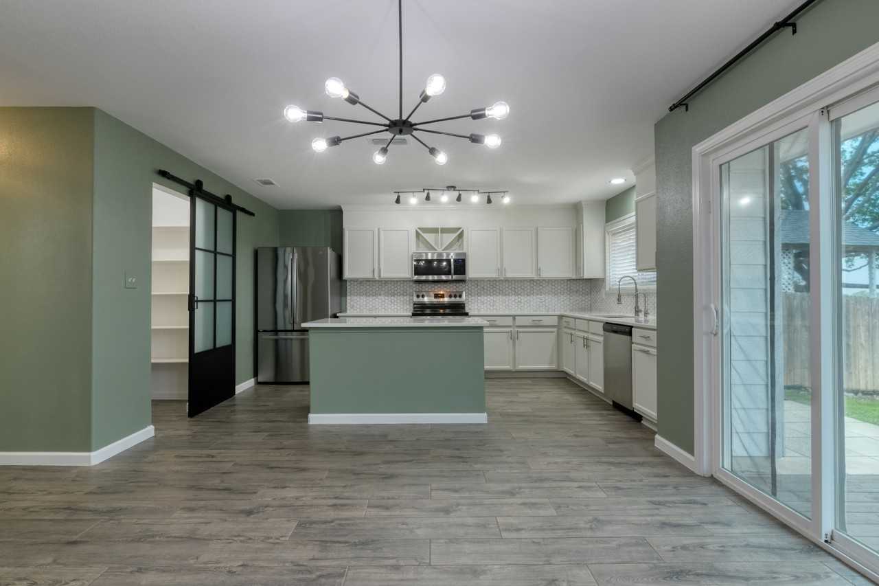 15219 Spring Land - Photo 7 of 8