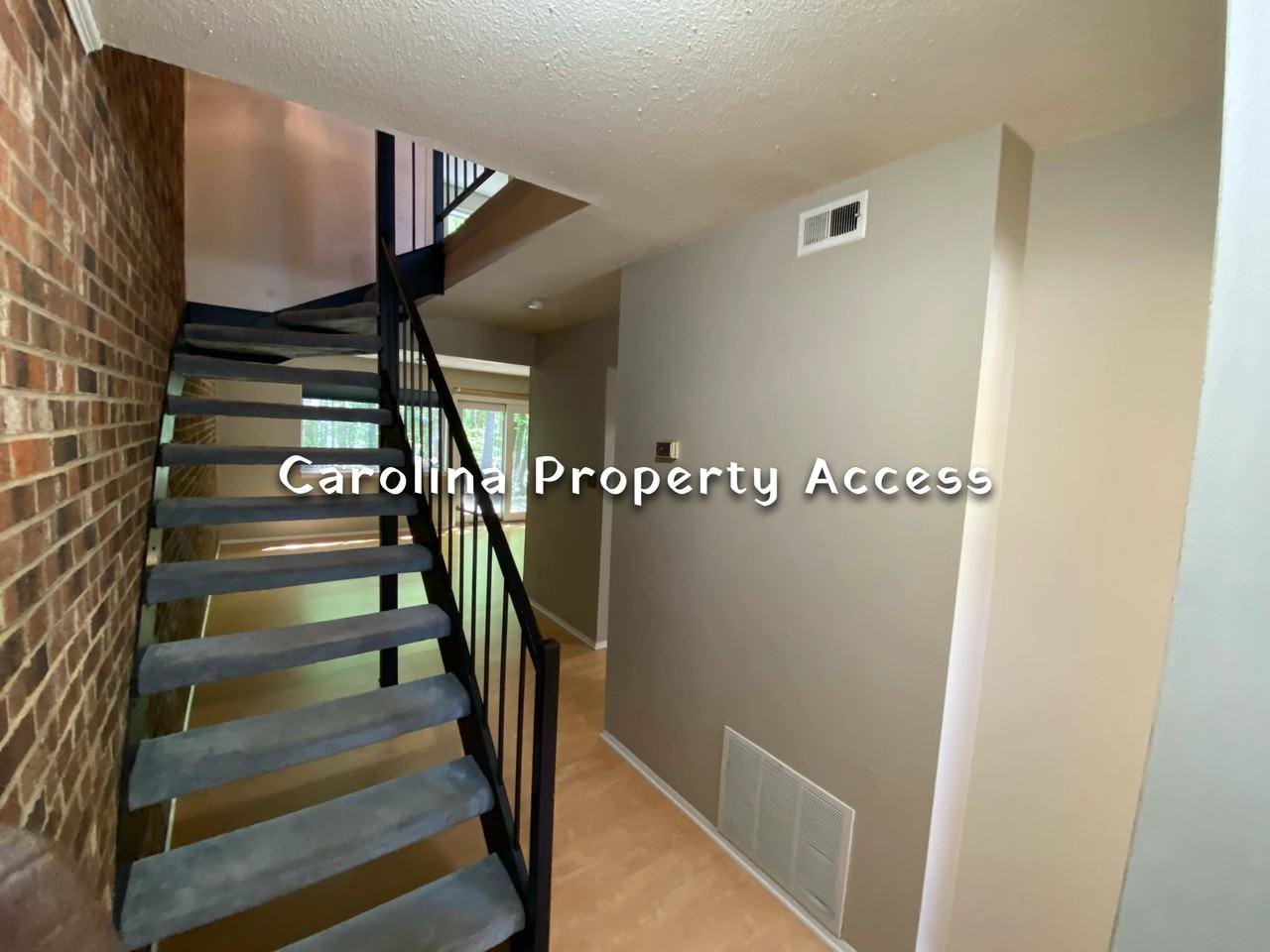 220 Elizabeth St #1 - Photo 2 of 9
