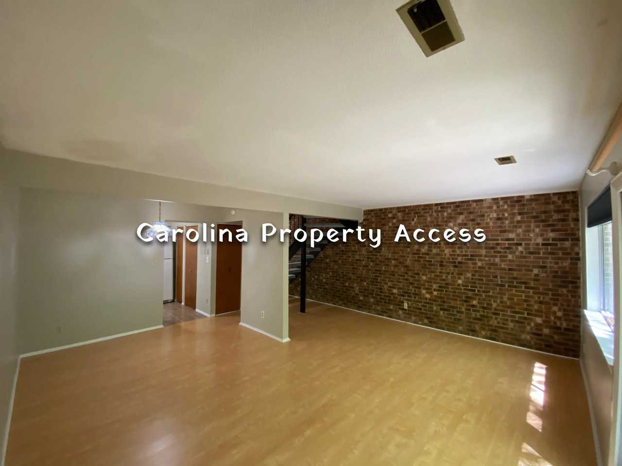 220 Elizabeth St #1 - Photo 5 of 9