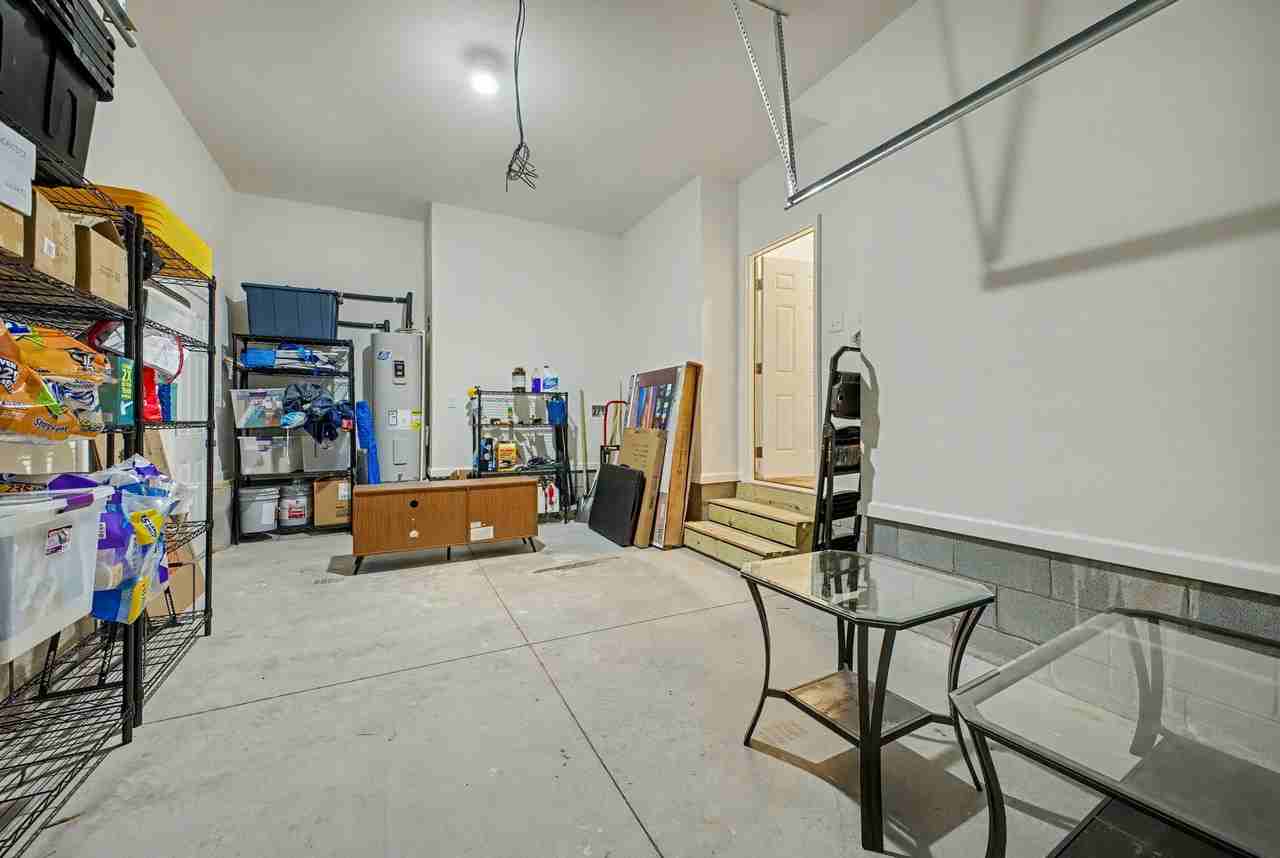 3026 Peronne Ave - Photo 6 of 16