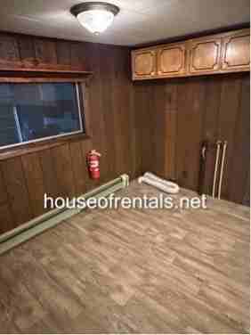 216 Iowa St - Photo 7 of 15