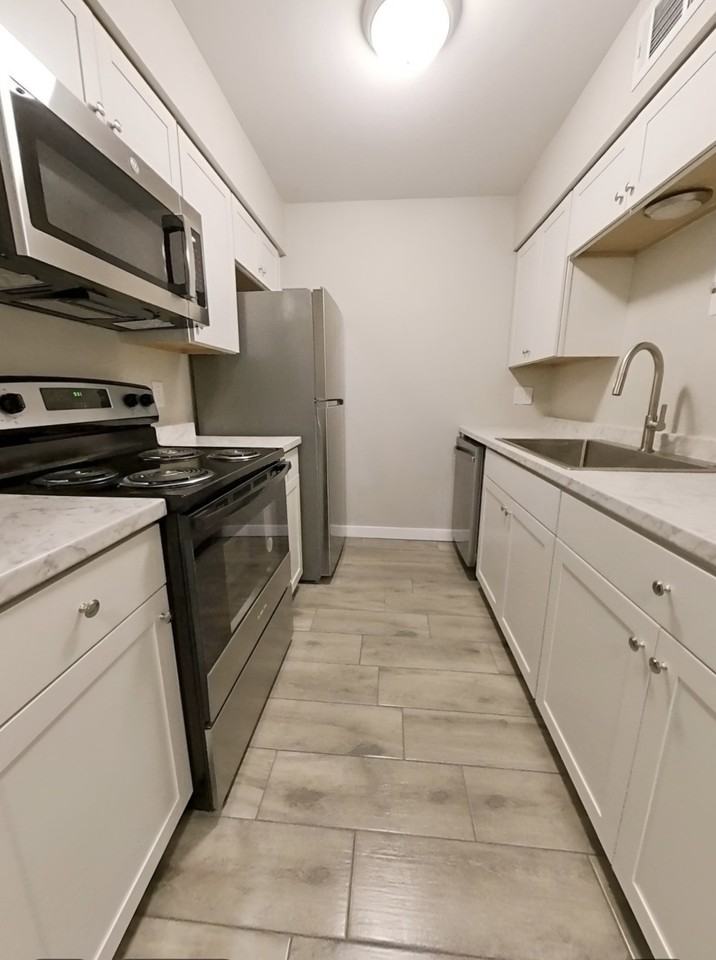 2737 N Salem #101 - Photo 3 of 17