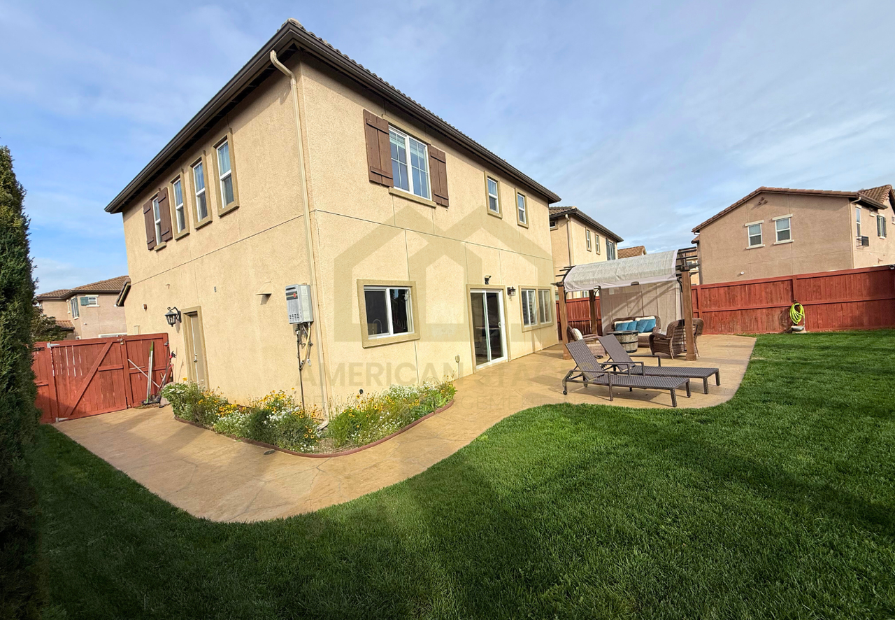 2050 Green Ridge Cir - Photo 7 of 24