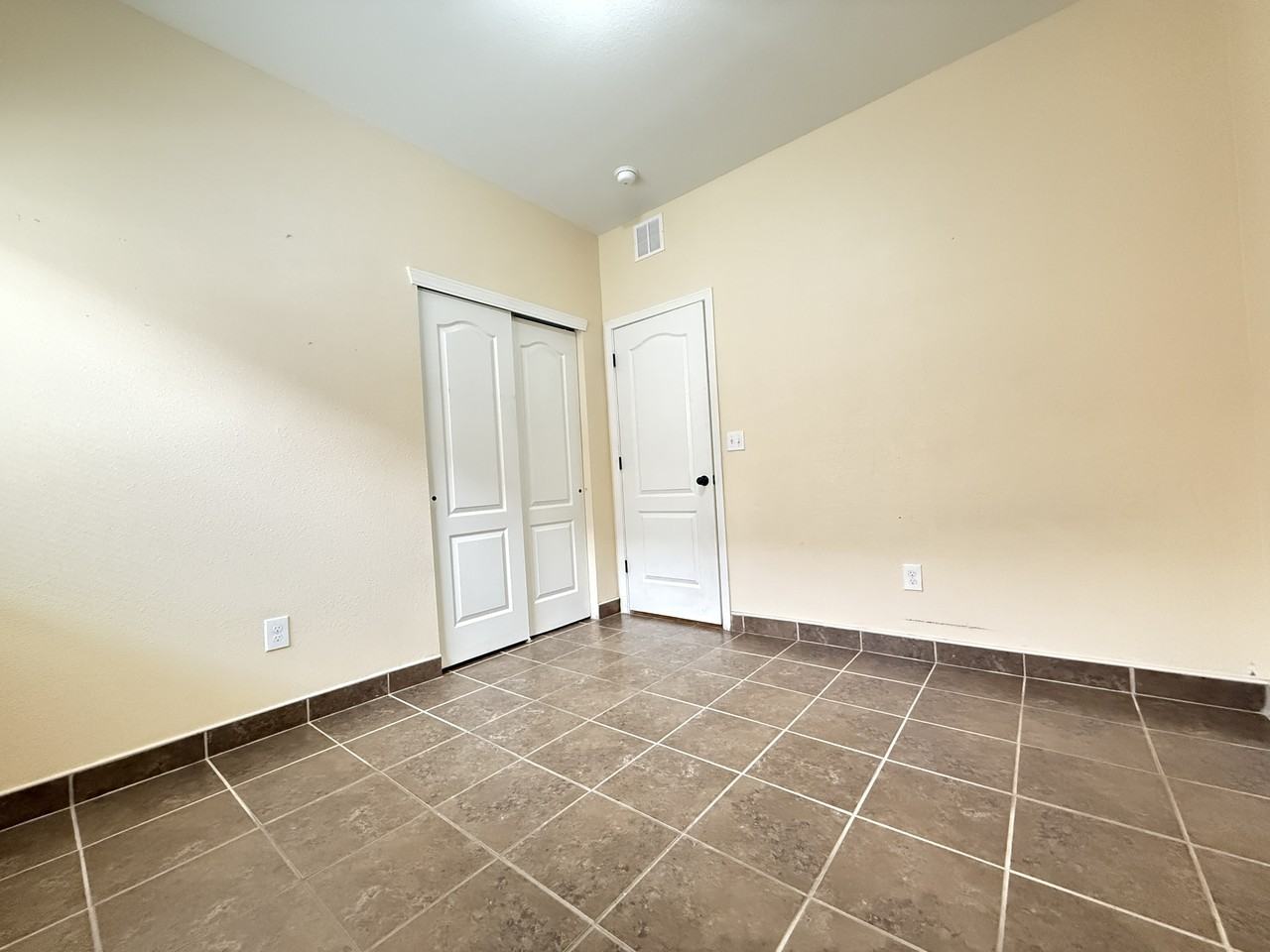 13136 Freshford Dr - Photo 2 of 37
