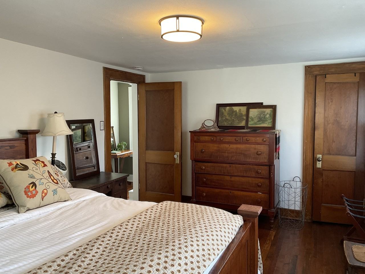 4127 S Wayne Ave - Photo 3 of 15