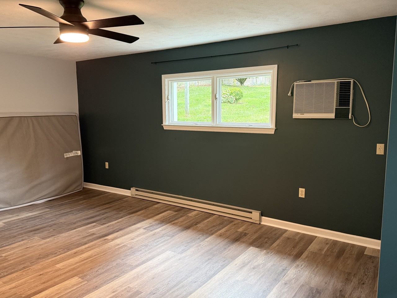 517 E Linn St - Photo 2 of 38