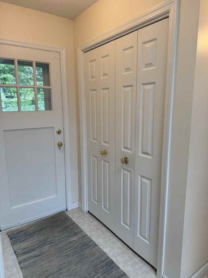 517 E Linn St - Photo 6 of 38