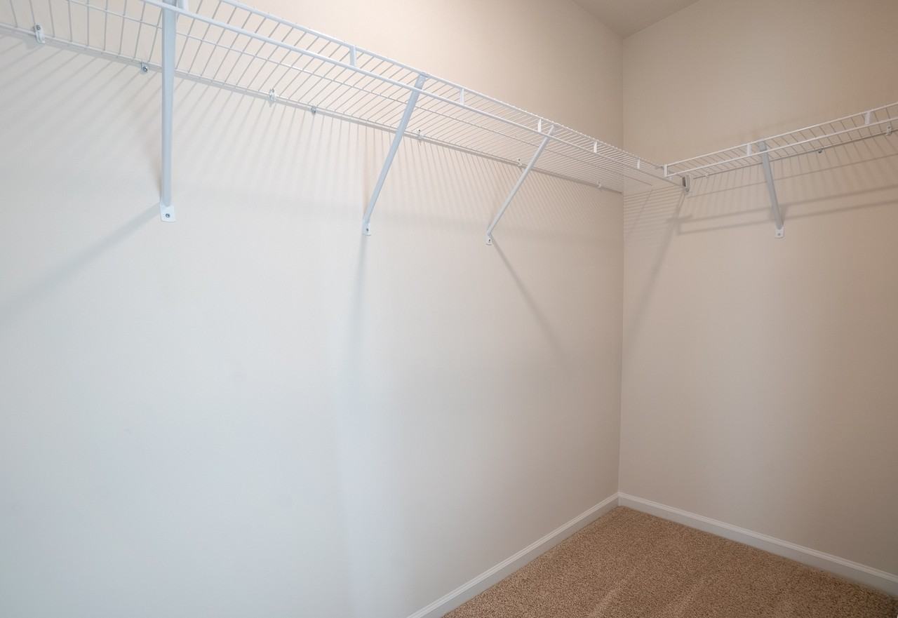 206 Wall St - Photo 5 of 33