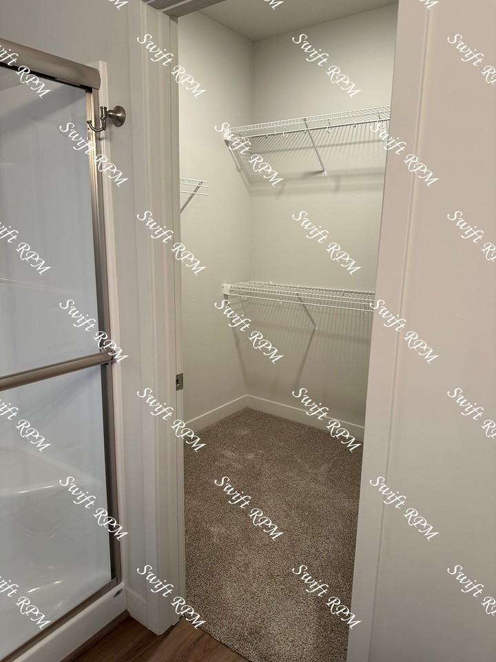 12428 S Parkwood Ln #1 - Photo 3 of 29