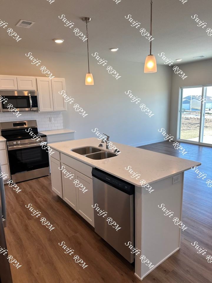 12428 S Parkwood Ln #1 - Photo 4 of 29