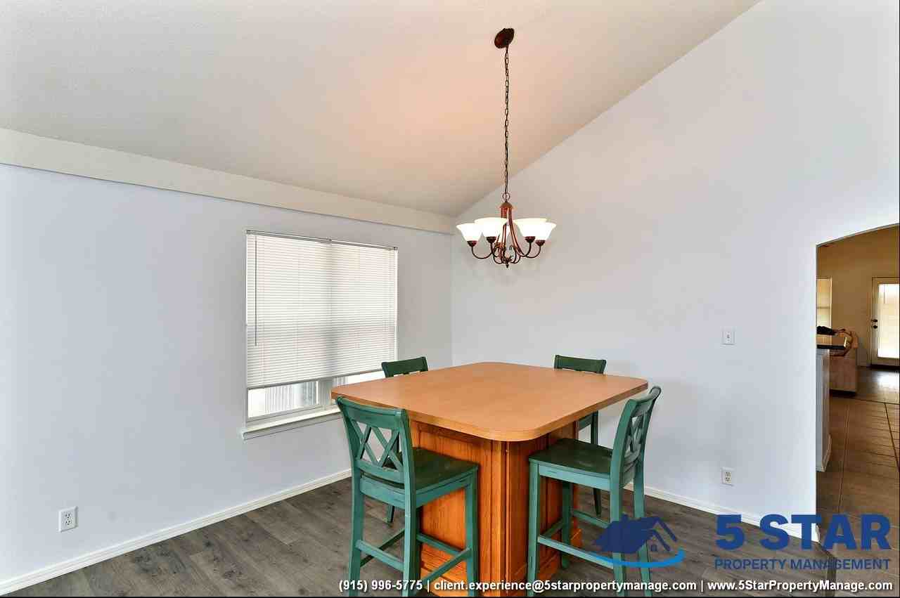 10937 Northview Dr - Photo 2 of 48
