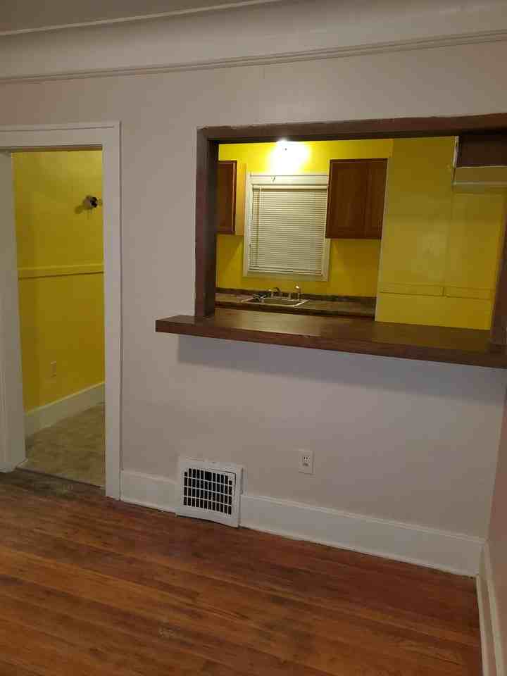 9111 Pinehurst St - Photo 2 of 25