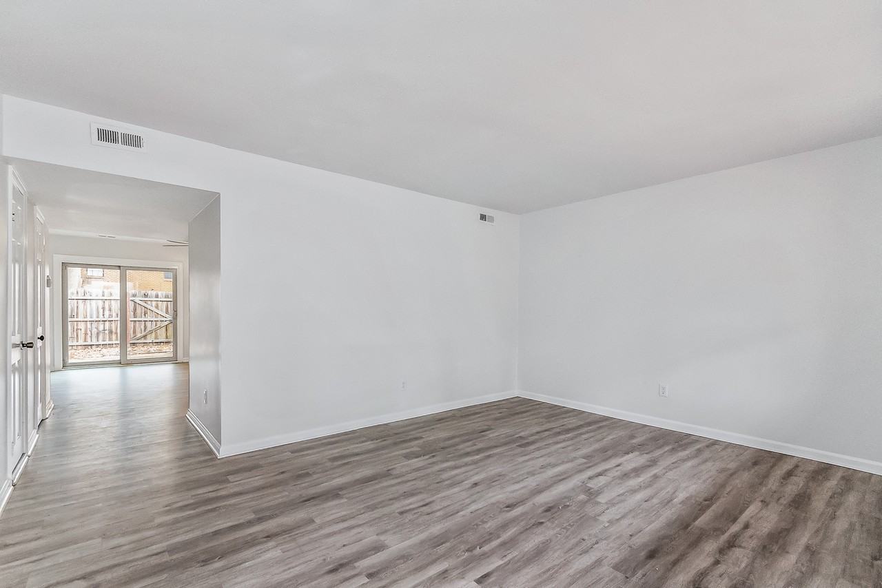 369 Circuit Ln #1 - Photo 5 of 13