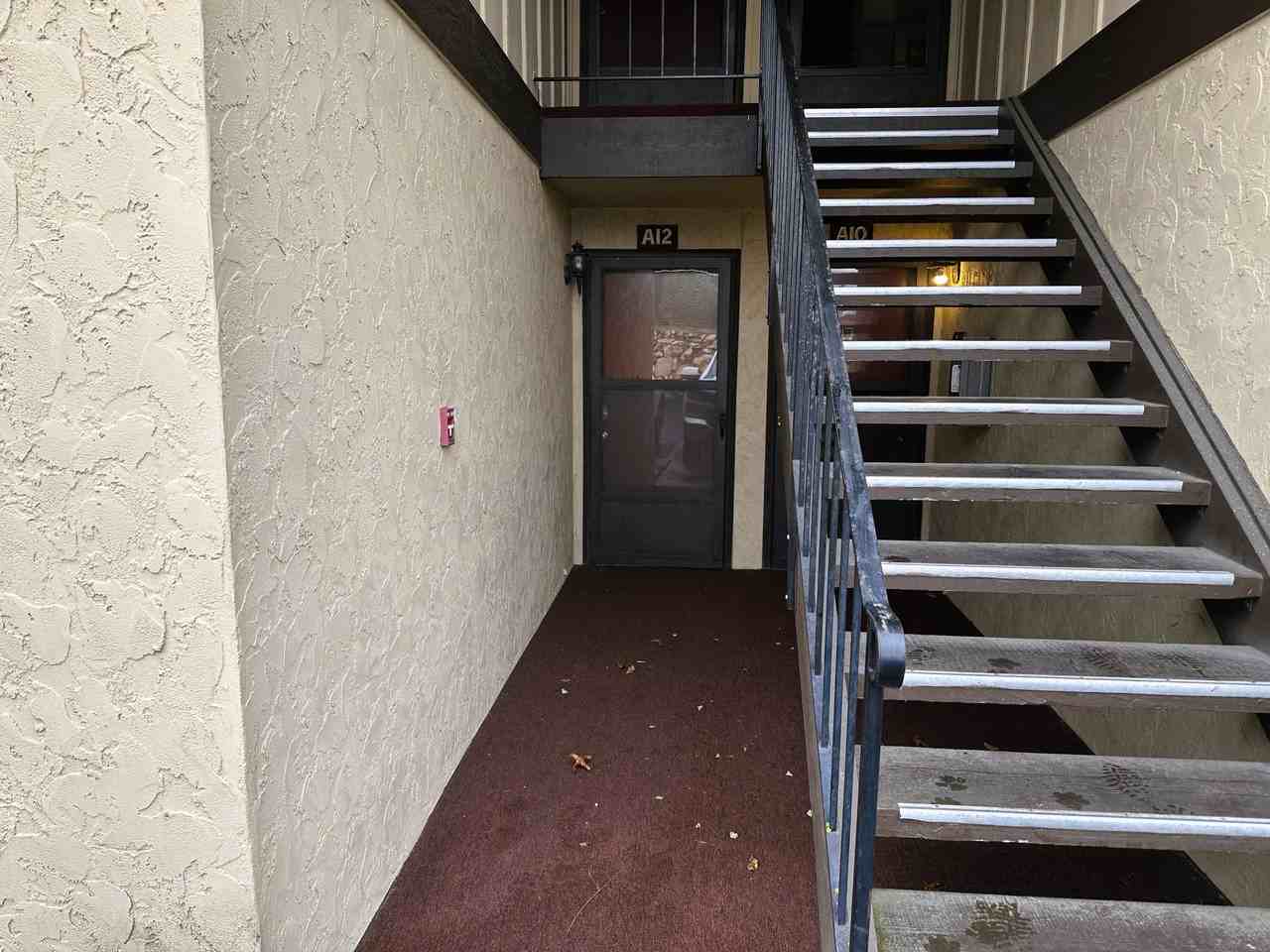 1001 S Pearl St Apt A12 - Photo 7 of 9