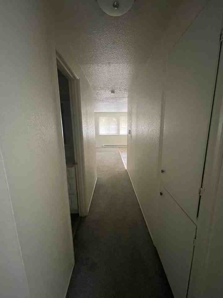 1307 Garfield St S #1 - Photo 7 of 17