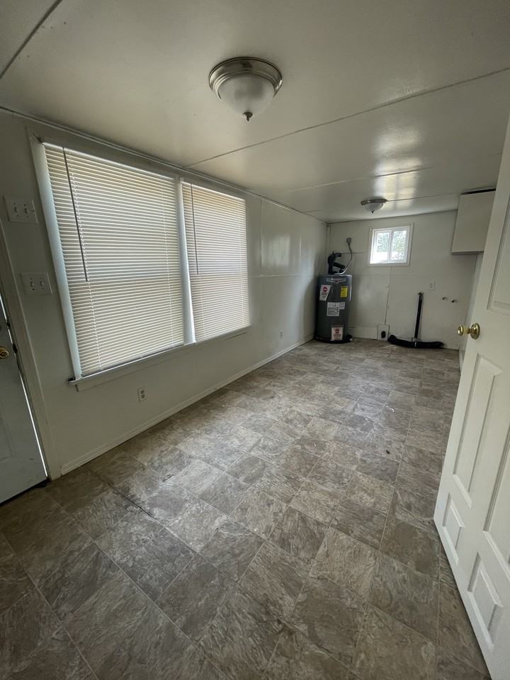 9419 Portland Ave E - Photo 2 of 30