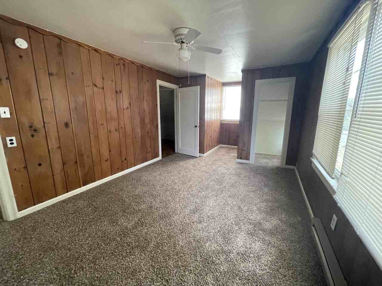 9419 Portland Ave E - Photo 7 of 30