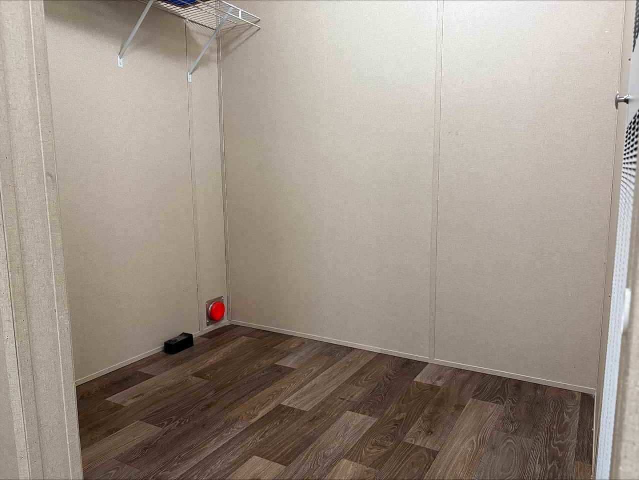 227 Laurel Ln - Photo 2 of 15
