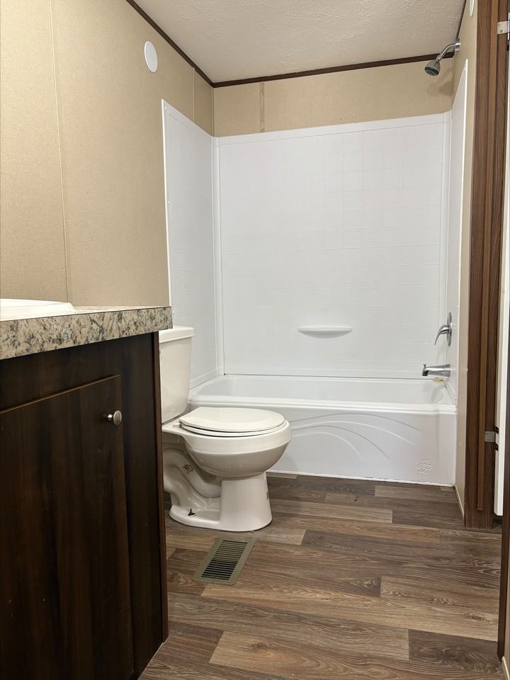 227 Laurel Ln - Photo 7 of 15