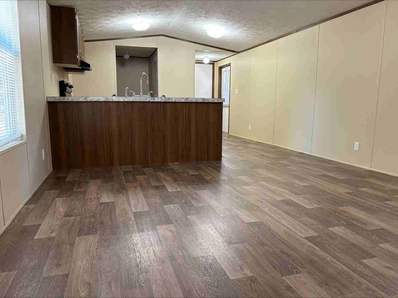 227 Laurel Ln - Photo 5 of 15