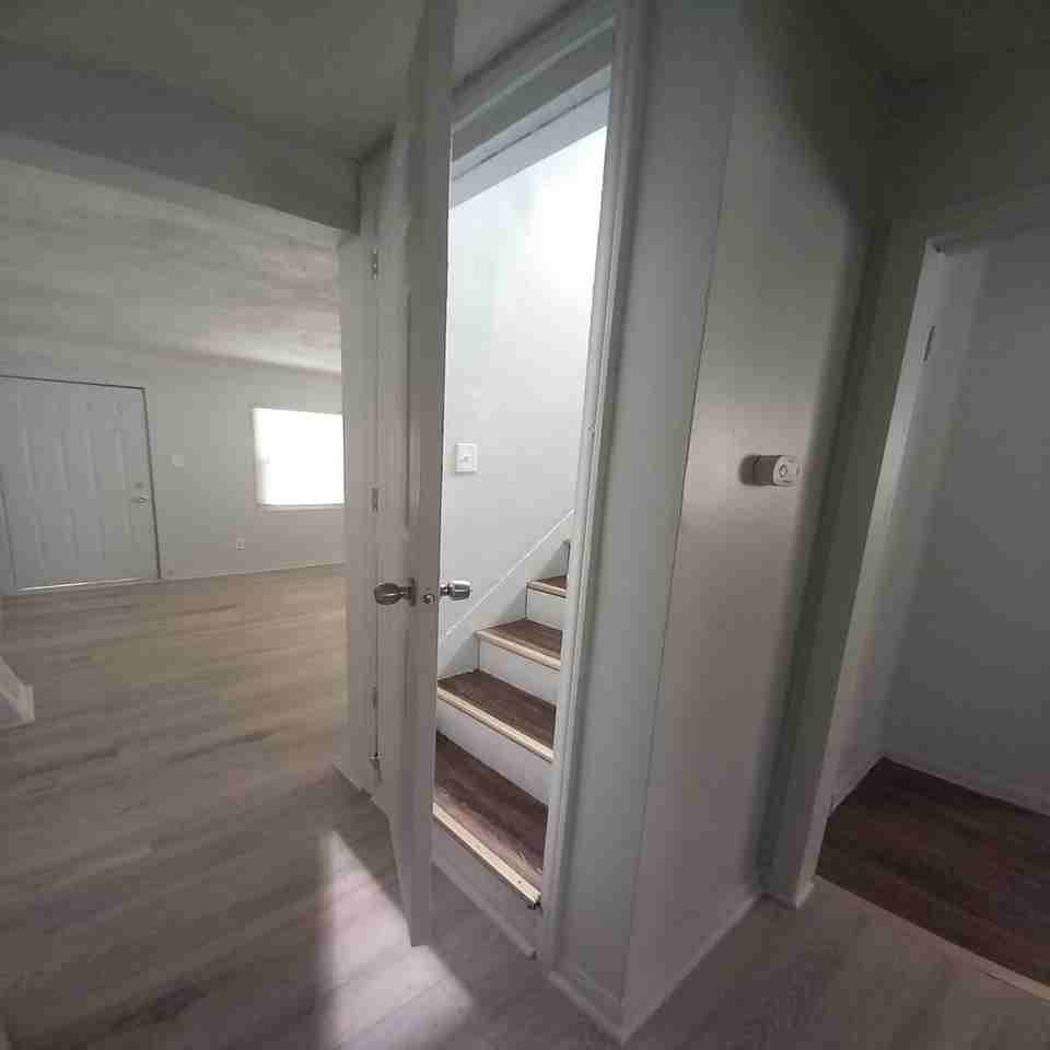 9221 Burt Rd - Photo 7 of 10