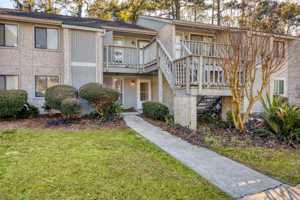 featured image of 104 Oyster Shell Rd