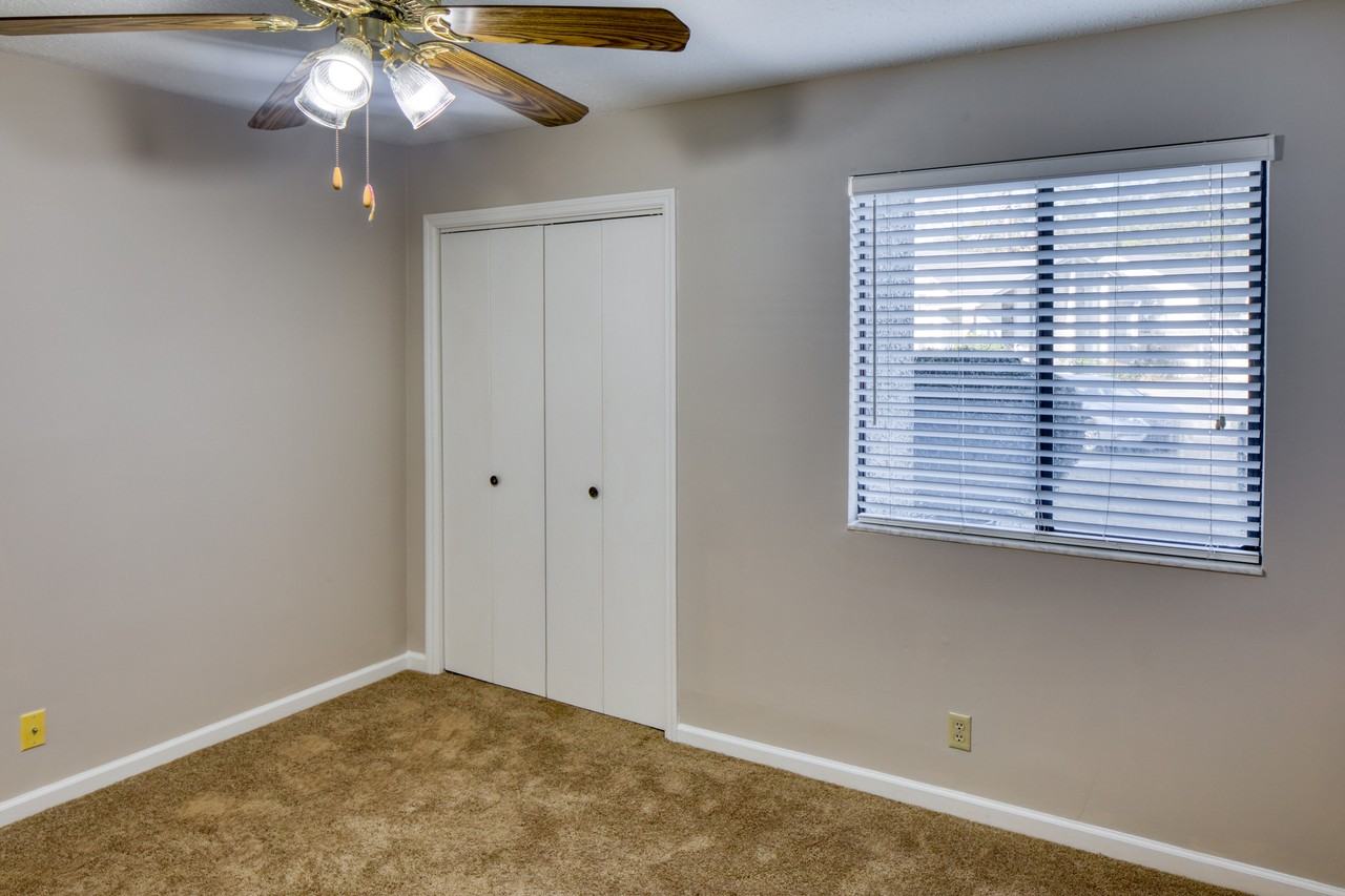 104 Oyster Shell Rd - Photo 5 of 27