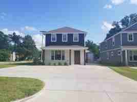 featured image of 2101 W Admiral Rd
