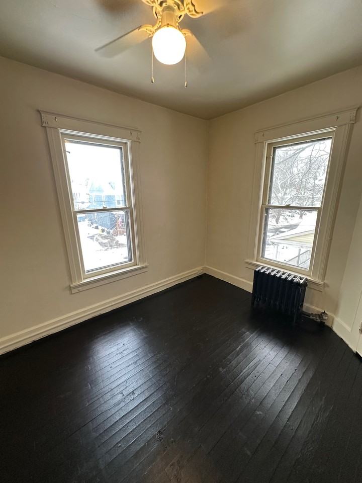 27 Duane Ave #2 - Photo 2 of 11